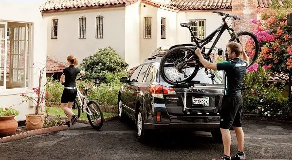 Transportar uma bicicleta de carro: formas, como fazê-lo melhor