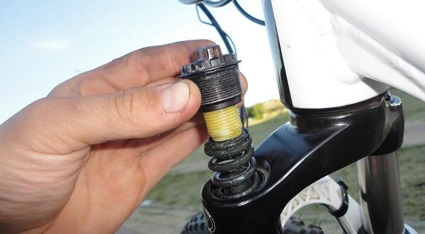 Ajustar o garfo da sua bicicleta - como ajustar e ajustar