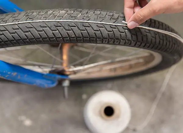 Cálculo da circunferência de uma roda utilizando uma corda